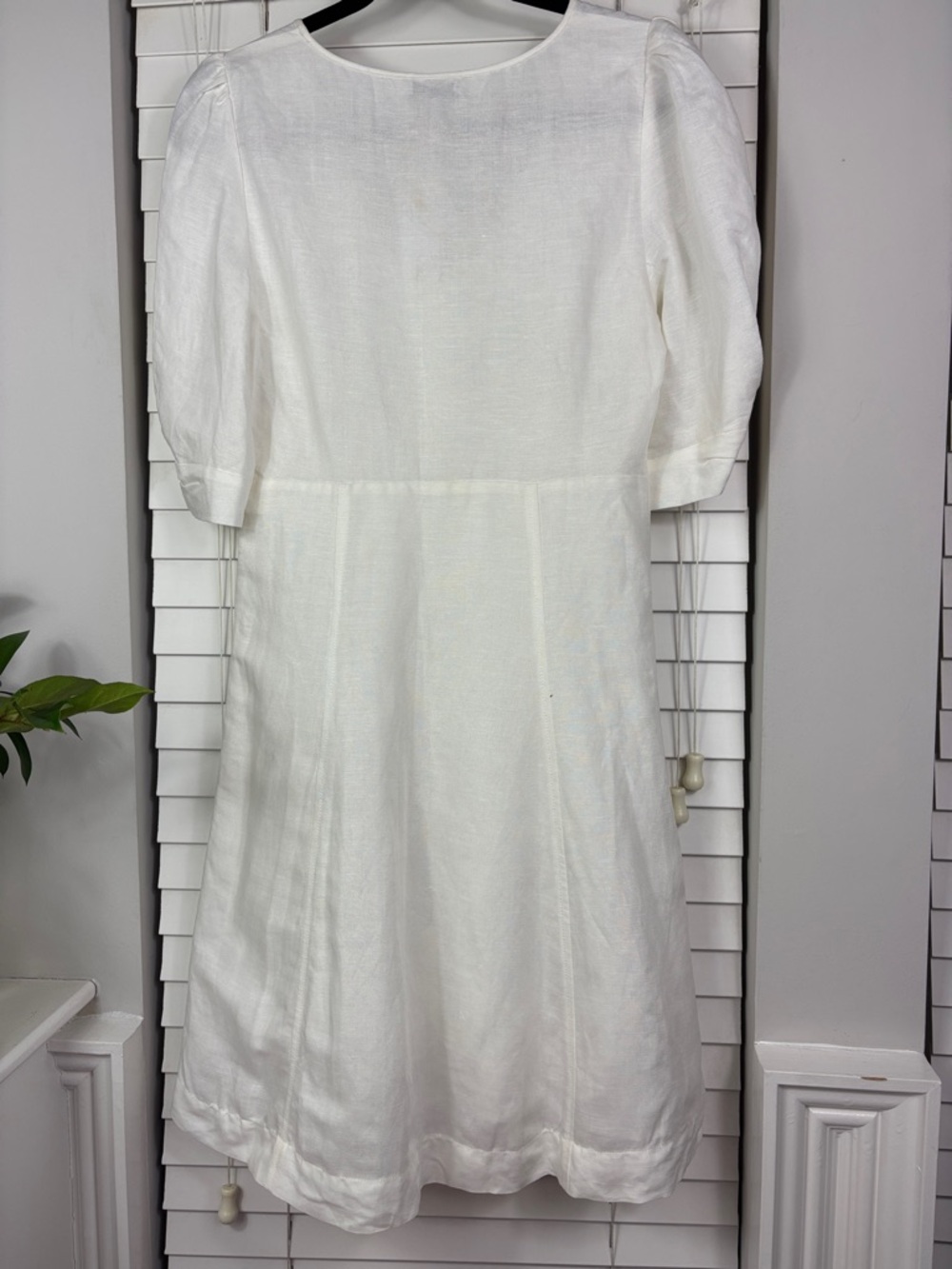 Parker Ivory‎ Cream Button-Front Dress with Puff Sleeves. Size 8 - Picture 11 of 12